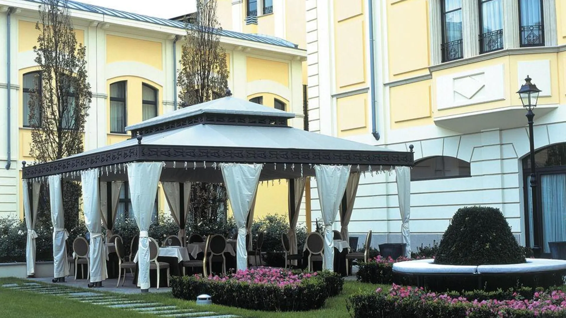 Grand Visconti Palace Milano 4*,  Italia
