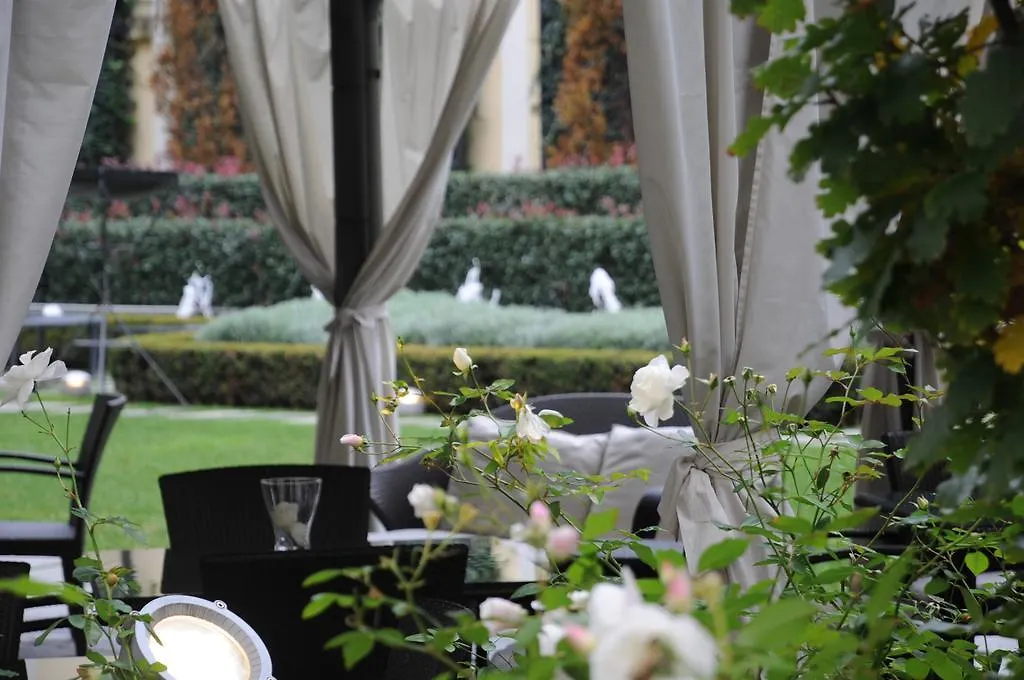 **** Hotel Grand Visconti Palace Milano Italia