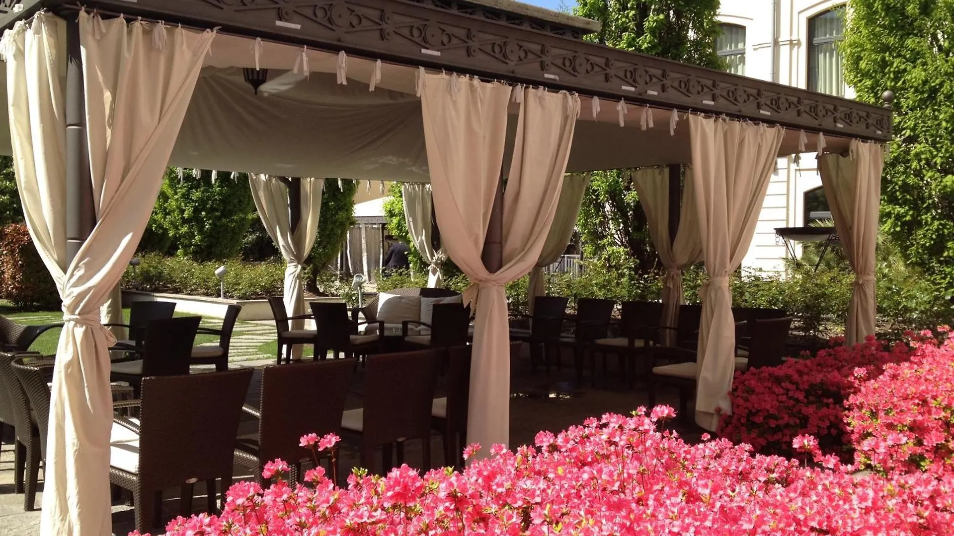 Grand Visconti Palace Milan 4*,
